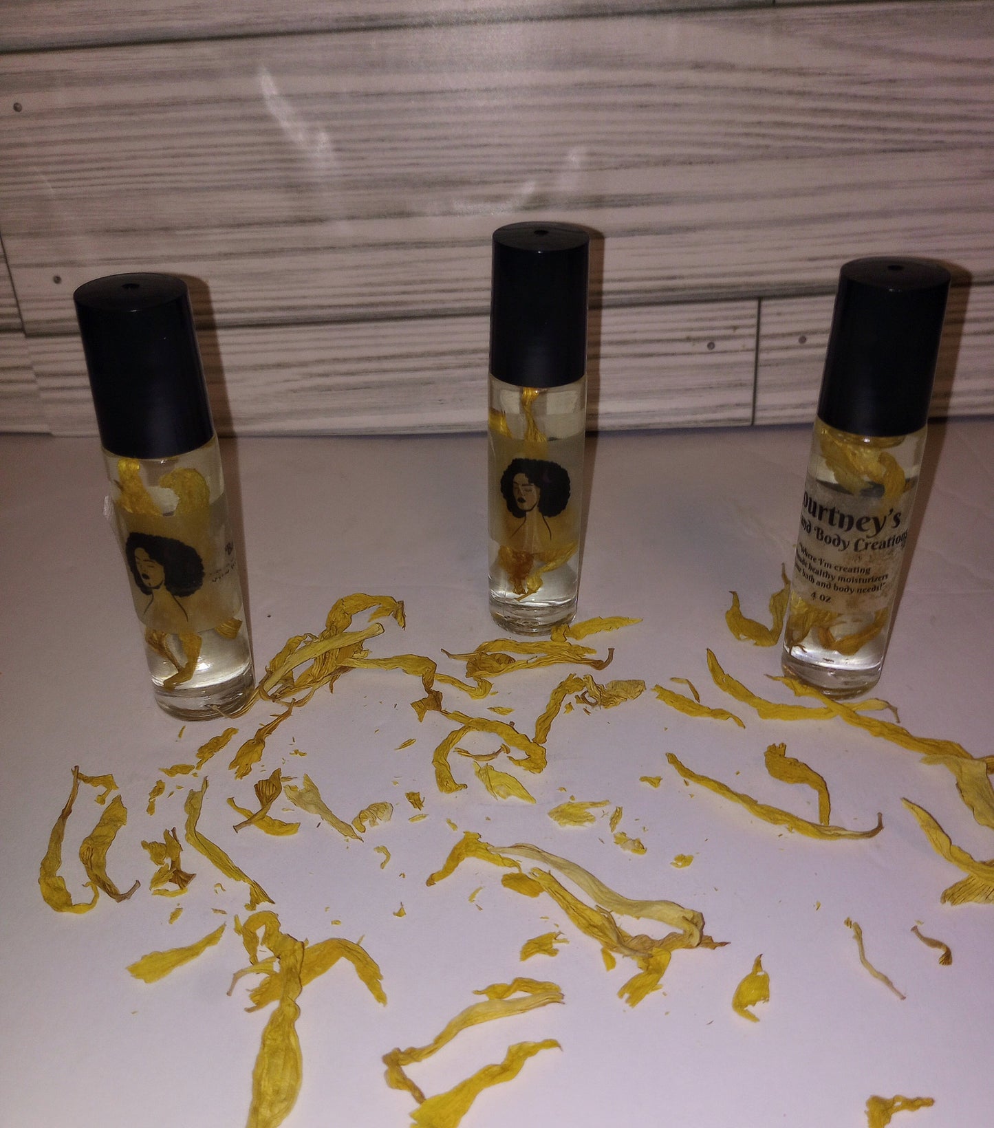 T.C.S. "HydraGlow" Lip Hydrator(lip oil)